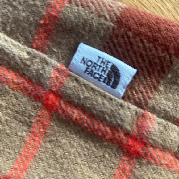 Men’s North Face flannel shirt - Picture 4 of 6